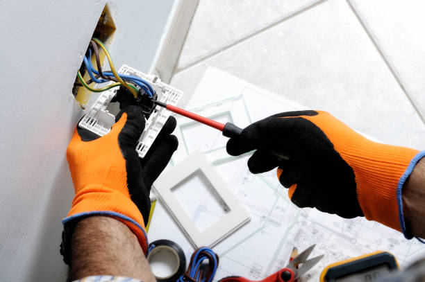 Best Emergency Electrical Repair Services  in Highlandville, MO